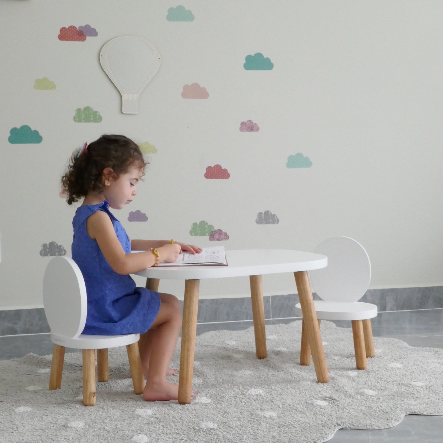 Bubble Set : My first table and chairs